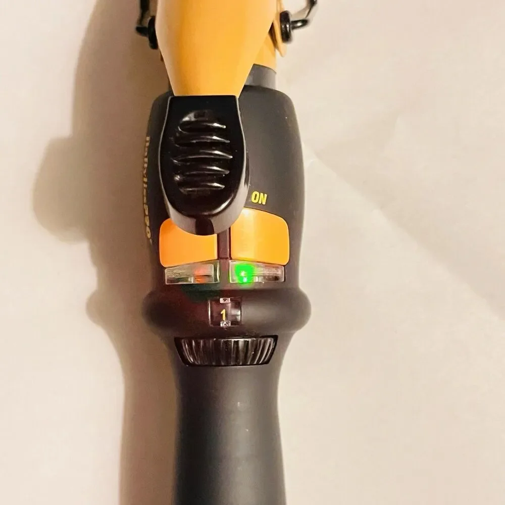 BaBylissPRO Ceramic Tools 1” Spring Curling Iron Gold Black CT100S Professional